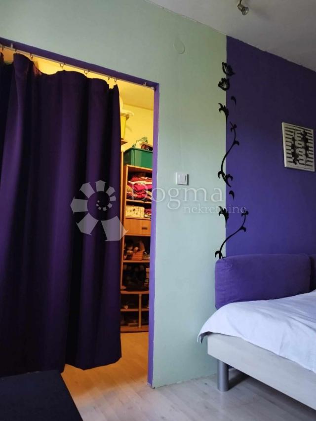 APARTMAN/STAN OMIŠALJ