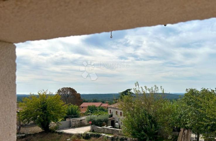 KANFANAR, oklica, vrhunska rekonstrukcija kamene kuće s pogledom na more
