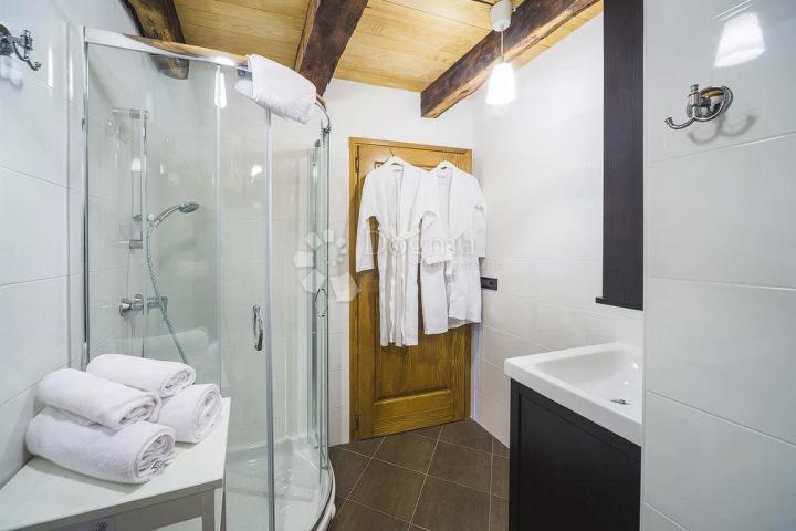Oprtalj, obnovljena kuća iz 18. stoljeća