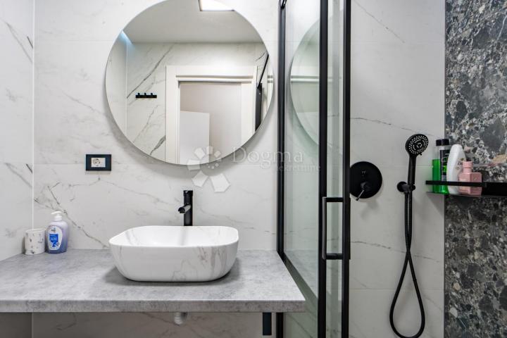 Wohnung Zamet, Rijeka, 107m2