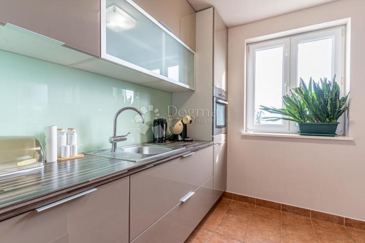 Wohnung Zamet, Rijeka, 107m2