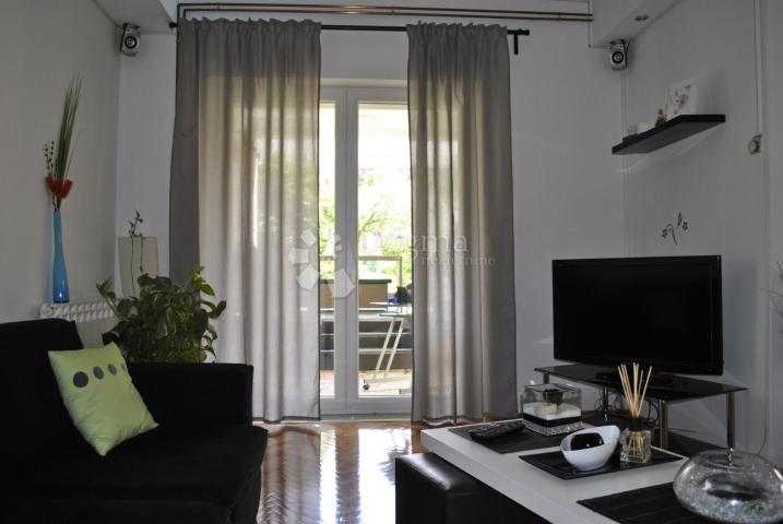 Flat Rovinj, 77,55m2