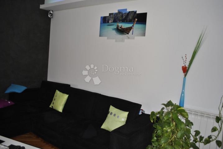 Flat Rovinj, 77,55m2