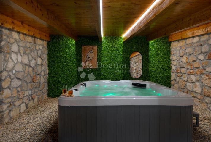 Hacienda na Braču 10000m2 okućnice 