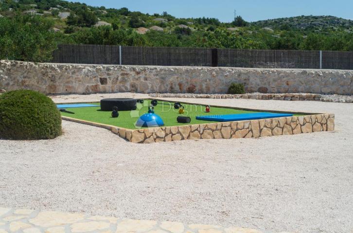 Hacienda na Braču 10000m2 okućnice 