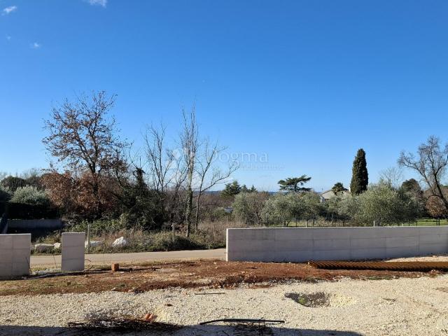 Poreč , visokokvalitetna vila 500m od mora