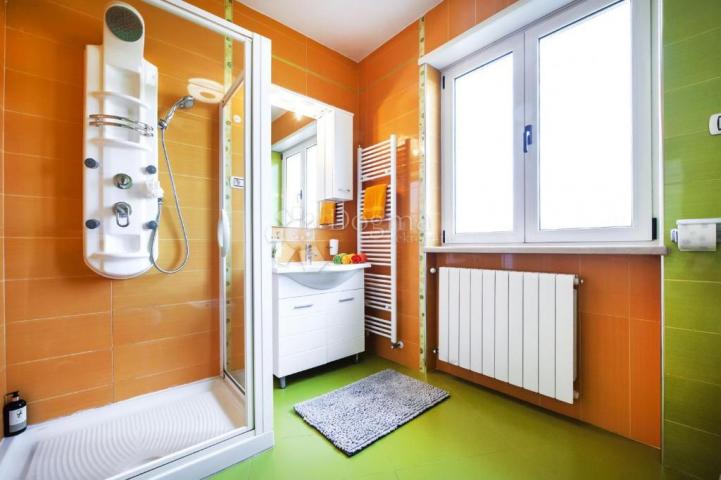 Haus mit Schwimmbad