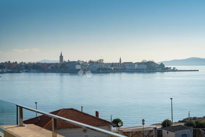 Stan prvi red do mora