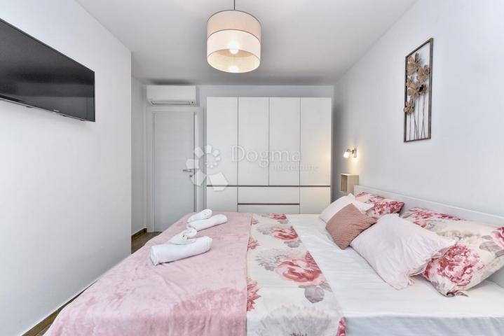 Moderna kuća peroj, u blizini mora, pogled more-krovna terasa 125m2