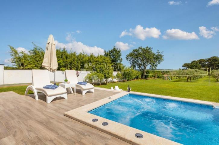 Villa u Banjolama 150m2 za dugoročni najam 