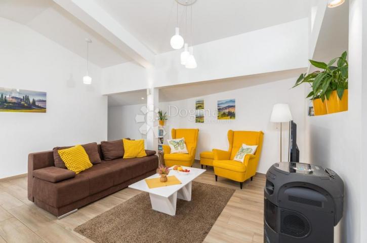 Villa u Banjolama 150m2 za dugoročni najam 
