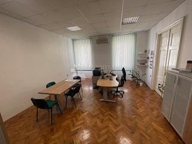 Na samo par koraka do Korza prodajemo stan od 112.25m2