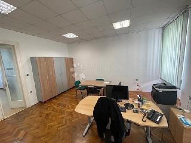 Na samo par koraka do Korza prodajemo stan od 112.25m2