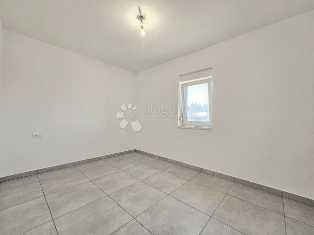 Stan 400m od mora s pogledom na more i garažom