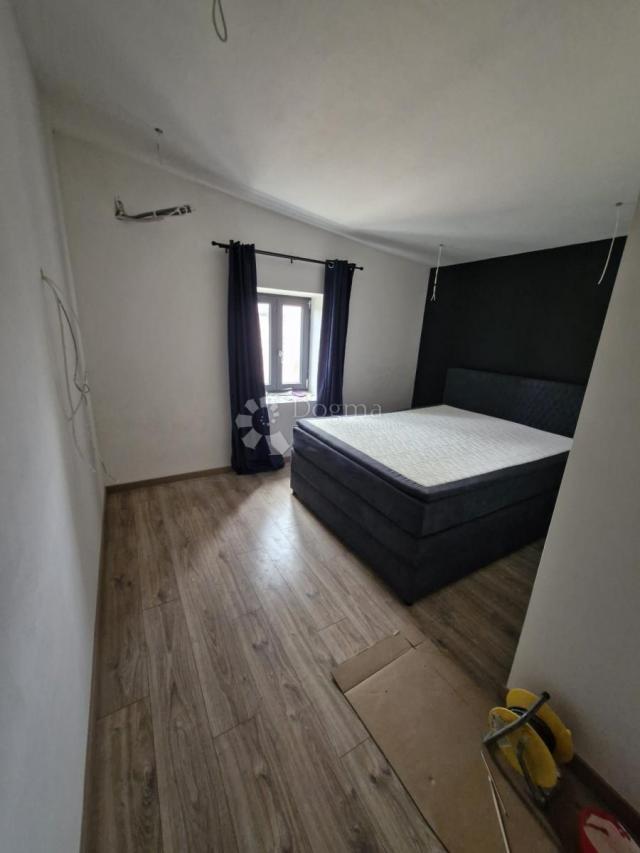 POREČ (okolica) - Renovirana kamena kuća