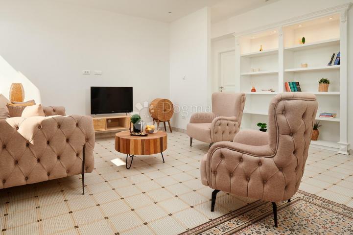 Luksuzni stan na Bačvicama, 105 m²