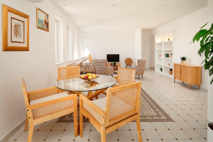 Luksuzni stan na Bačvicama, 105 m²