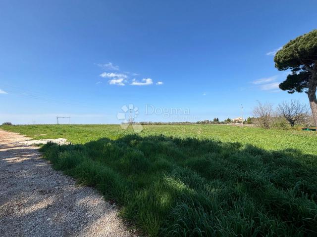 Building land Poreč, 1.157m2