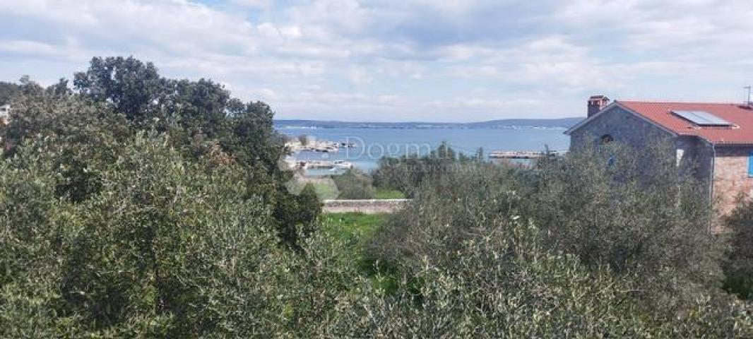 Mediteranski raj  – Samo 90 metara od mora!