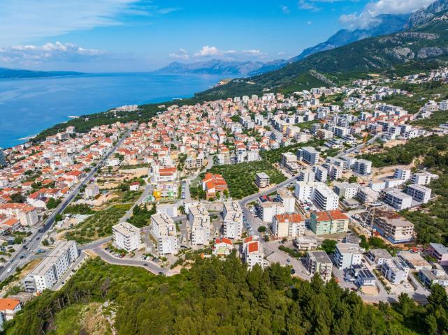 ZEMLJIŠTE S IDEJNIM PROJEKTOM - 3 POSLOVNO STAMBENE ZGRADE