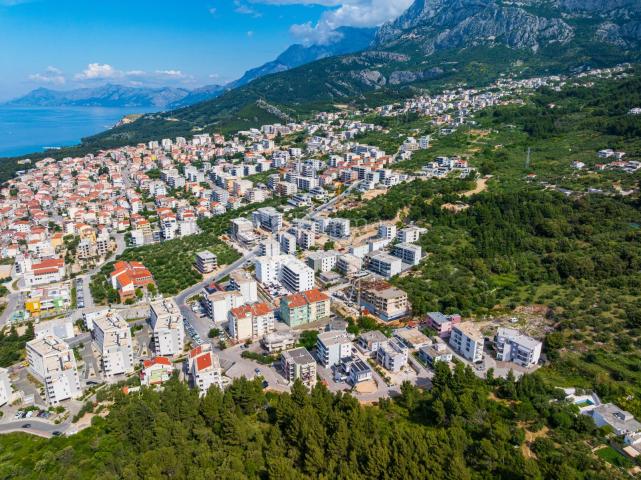ZEMLJIŠTE S IDEJNIM PROJEKTOM - 3 POSLOVNO STAMBENE ZGRADE