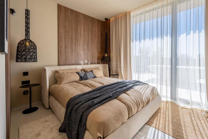 Ekskluzivna smart home vila, kompletno opremljena, s otvorenim pogledom 