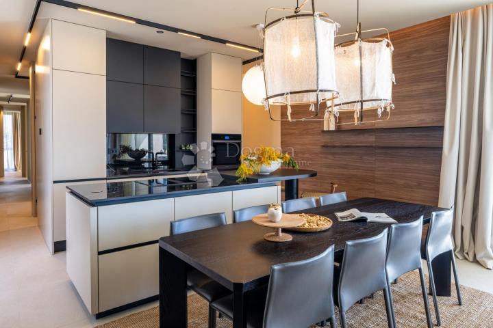 Ekskluzivna smart home vila, kompletno opremljena, s otvorenim pogledom 