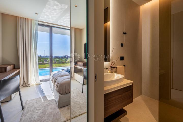 Exclusive smart home villa, fully equipped, with an open view