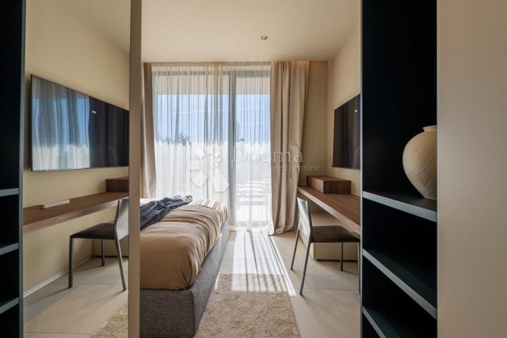 Exclusive smart home villa, fully equipped, with an open view