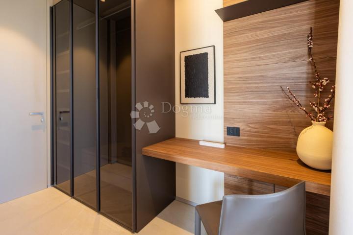 Exclusive smart home villa, fully equipped, with an open view