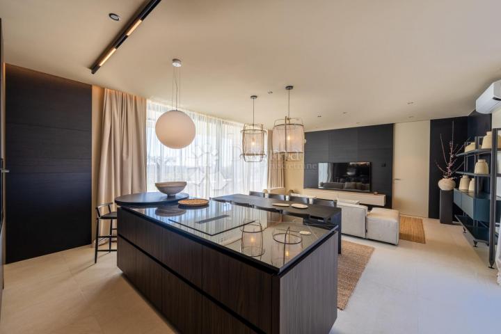 Exclusive smart home villa, fully equipped, with an open view