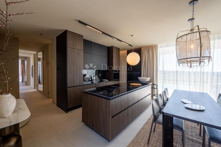 Exclusive smart home villa, fully equipped, with an open view