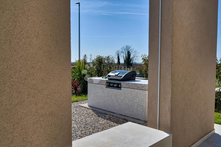 Exclusive smart home villa, fully equipped, with an open view