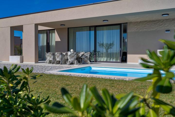 Exclusive smart home villa, fully equipped, with an open view