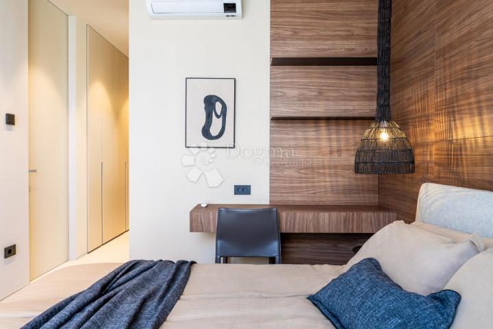 Exklusive Smart Home Villa, voll ausgestattet, mit freiem Blick
