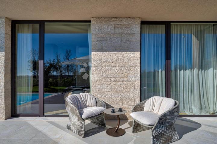 Exklusive Smart Home Villa, voll ausgestattet, mit freiem Blick
