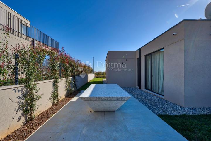 Exklusive Smart Home Villa, voll ausgestattet, mit freiem Blick