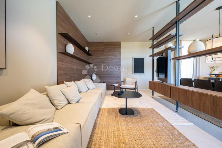Exklusive Smart Home Villa, voll ausgestattet, mit freiem Blick