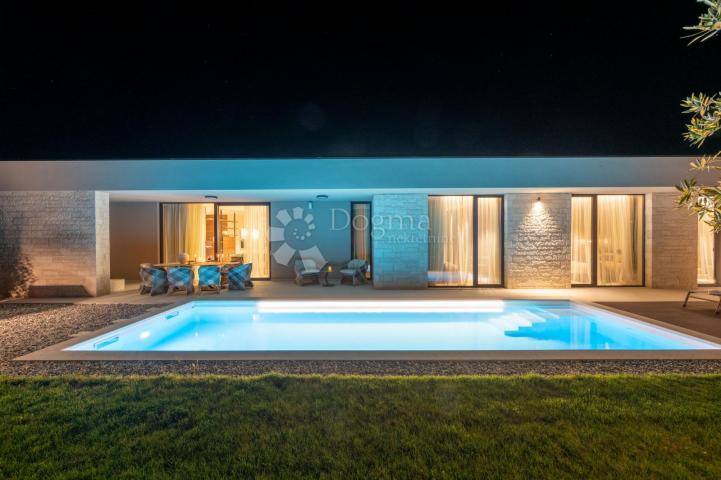 Exklusive Smart Home Villa, voll ausgestattet, mit freiem Blick