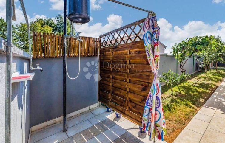 Medulin, Kuća sa dva apartmana na mirnoj lokaciji