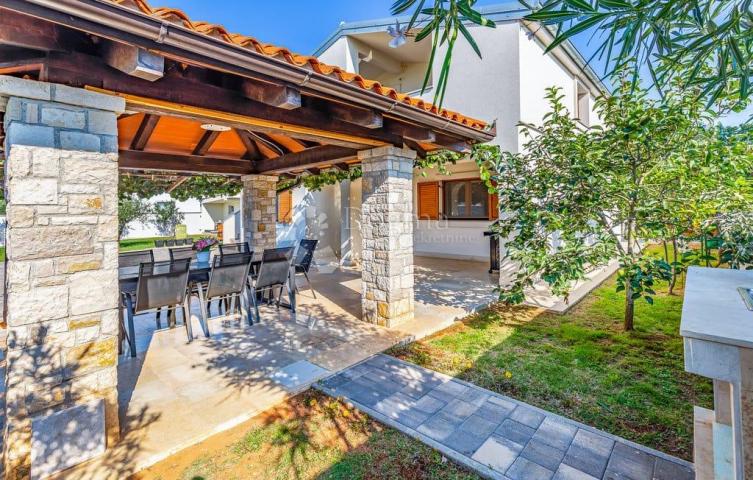 Medulin, Kuća sa dva apartmana na mirnoj lokaciji