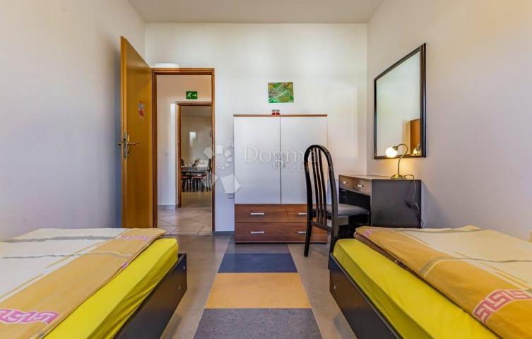 Medulin, Kuća sa dva apartmana na mirnoj lokaciji