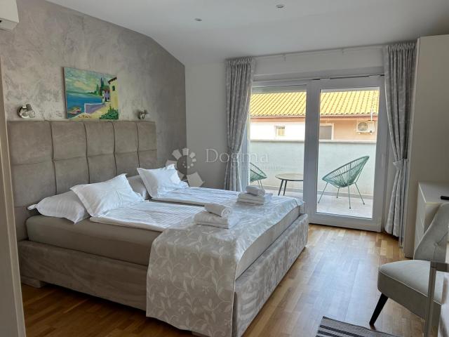 Otok Krk Dobrinj villa s bazenom