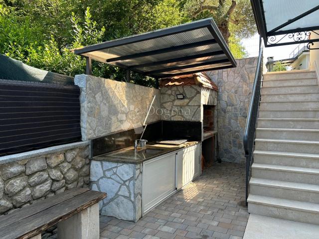 Otok Krk Dobrinj villa s bazenom