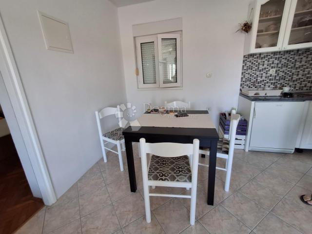 Lijepi apartman u Barbatu na mirnoj lokaciji