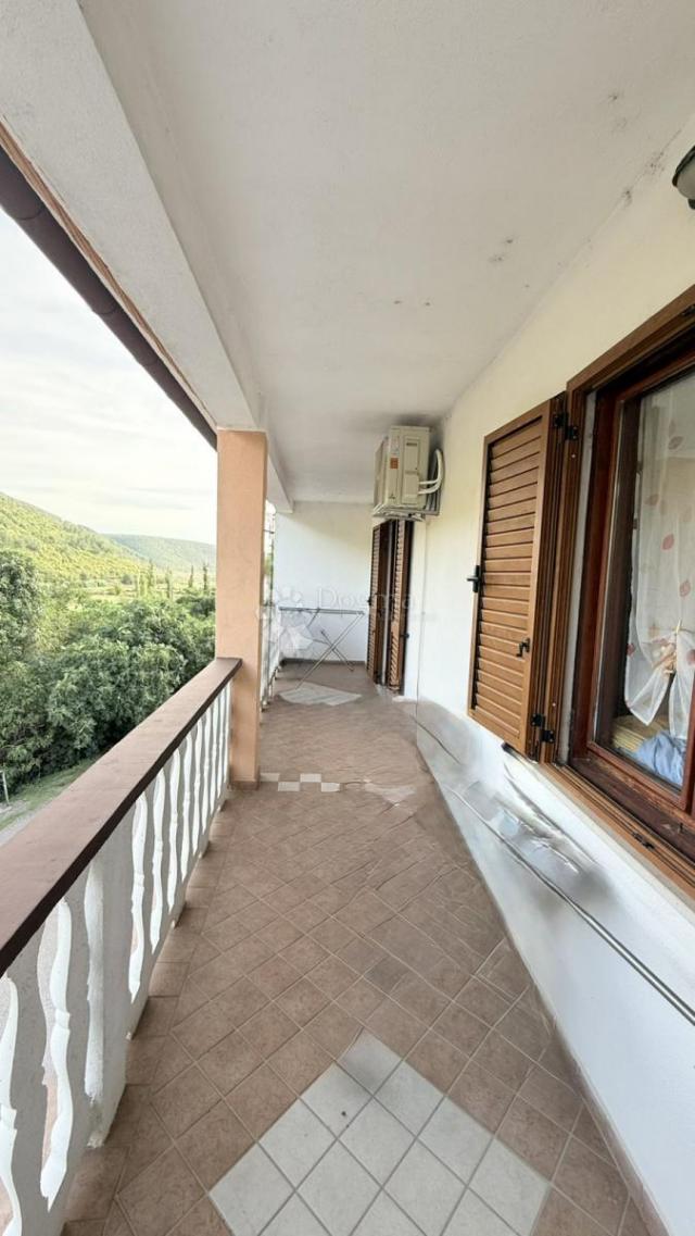 Haus Raša, 200m2