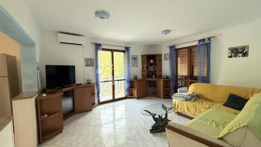Haus Raša, 200m2