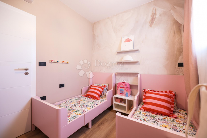 PENTHOUSE VIŠNJIK: panoramic view, Zadar in the palm of your hand
