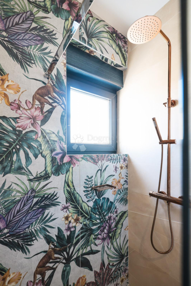 PENTHOUSE VIŠNJIK: panoramic view, Zadar in the palm of your hand