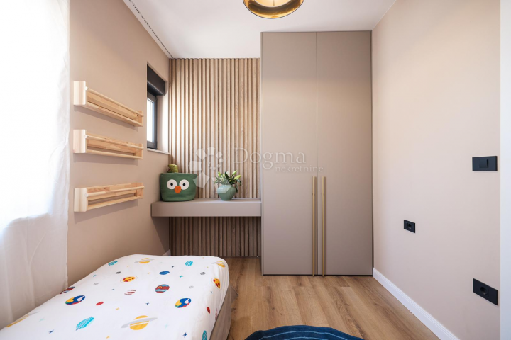 PENTHOUSE VIŠNJIK: panoramic view, Zadar in the palm of your hand